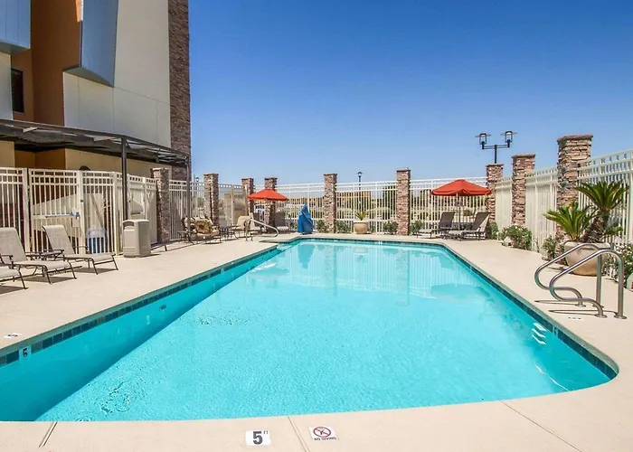 Hotel Comfort - State Farm Stadium Area Glendale