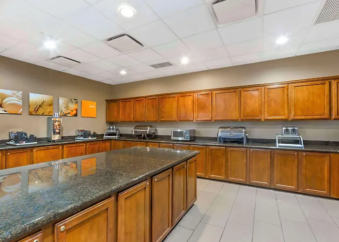Comfort - State Farm Stadium Area Hotel Glendale